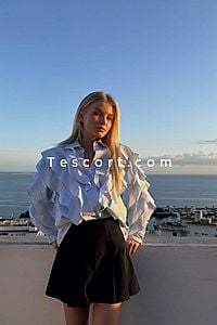 AMELIA - Escort Girl Paris