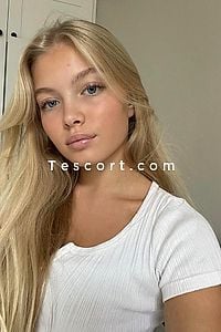 AMELIA - Escort Girl Paris