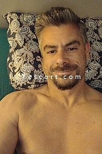 Ced chaud - Escort Boy Mantes-la-Jolie