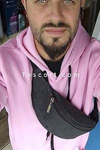 Titi - Escort Boy Challans