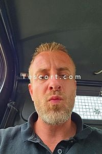 01Chris01 - Escort Boy Bourg-En-Bresse