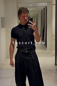 crew - Escort Boy Fréjus