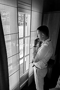 Cesar - Escort Boy Lille