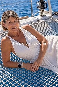 Christine - Escort Girl Orange