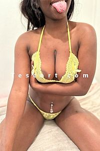Louane - Escort Girl Tours-ville