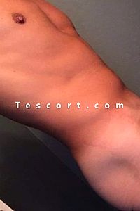 Luc22 - Escort Boy Guingamp