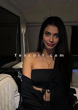 Nelly Escort girl Paris