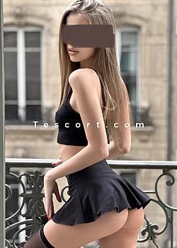 Lara Escort girl Paris