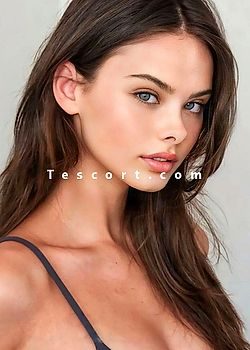 GARNET Escort girl Paris