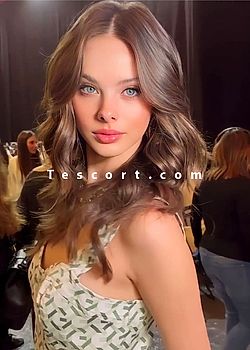 GARNET Escort girl Paris