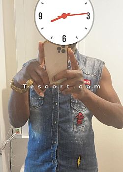 Davido225 Escort boy Paris