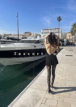 Farah Escort girl Cannes