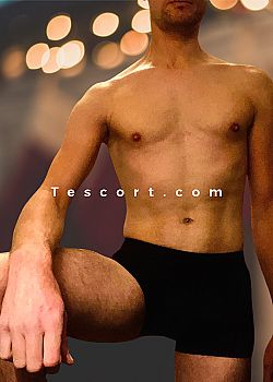 Theo Escort boy Toulouse