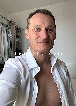 Eros Male escorts Marseille