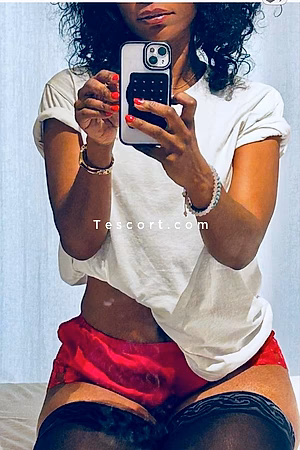 Gia Paris 17eme - Escort Girl Paris