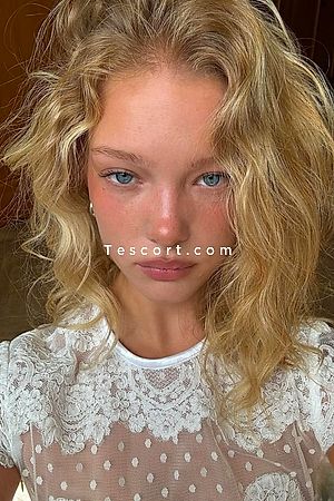 MICKI - Escort Girl Paris