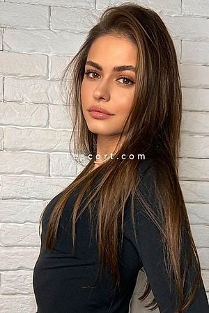 AILEAS - Escort Girl Paris