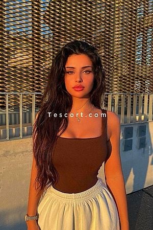 WYLIE - Escort Girl Paris