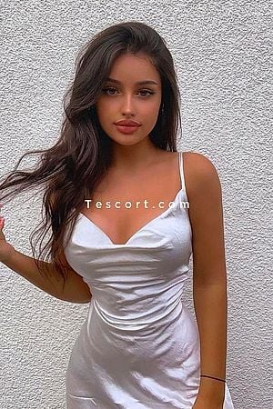 WYLIE - Escort Girl Paris