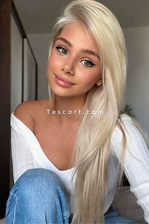 NICOLE - Escort Girl Paris