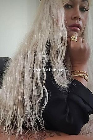 Yurima - Lille Escorts