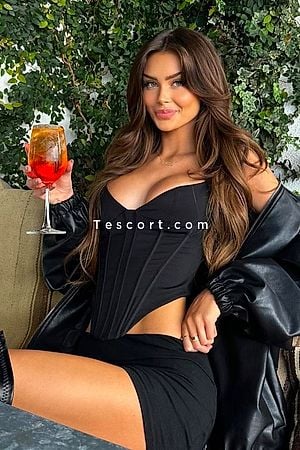 DALVA - Paris Escorts