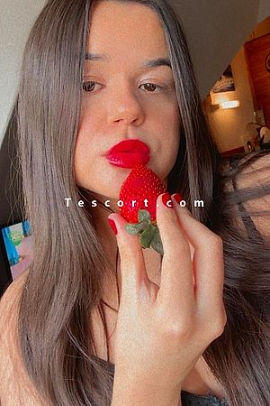 Lily - Escort girl Paris