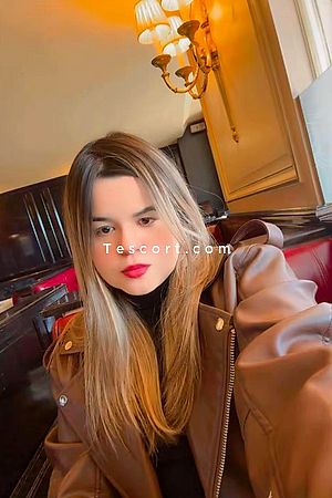 Lily - Paris Escorts