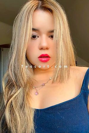 Lily Bolghari - Escort Girl La Defense