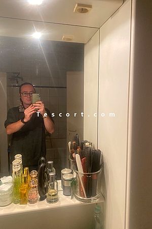 JEREMY - Lille Boy Escorts