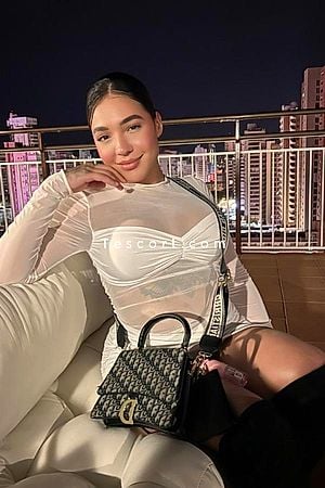 Raffaella - Paris Escorts