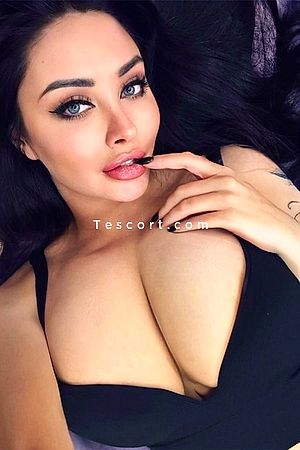 Madeleine - Neuilly-sur-Seine Escorts