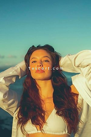 CLARA - Paris Escorts