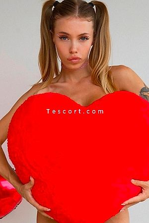 ABRIL - Escort Girl Paris