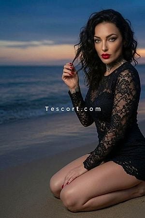 Carol Love - Escort Girl Paris