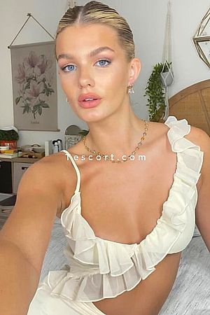EASTER - Paris Escorts