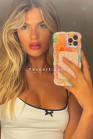 EASTER - Paris Escorts