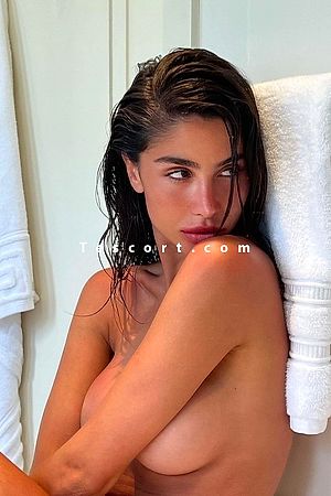 MORAN - Escort girl Paris