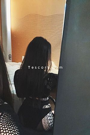 EvaaParis - Escort Girl Paris