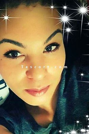 Anissa - Escort girl Paris