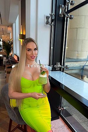 Elsie - Paris Escorts