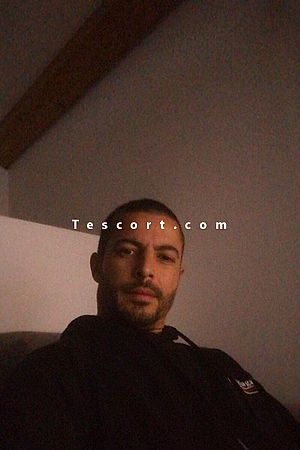 Med - Male escorts Agde