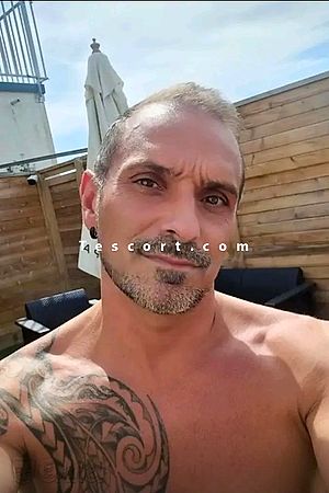 Tony - Male escorts La Rochelle