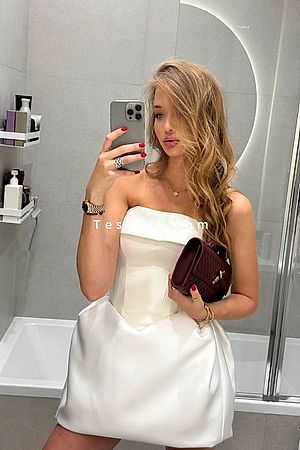 Andrea - Paris Escorts