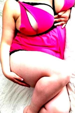 Nyna - Escort Girl Lorient