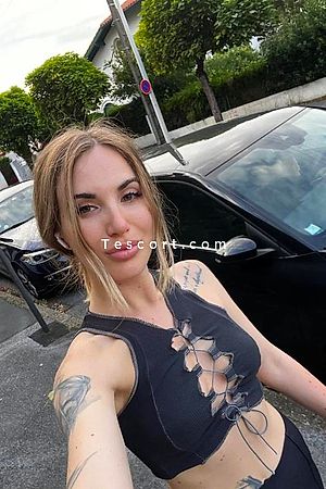 Karolina - Biarritz Escorts