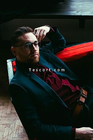 Ethanj - Paris Boy Escorts