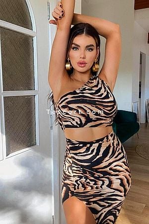 Sindi - Escort Girl Saint Tropez