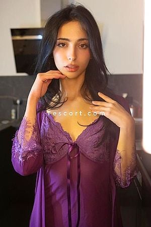 SYRA - Escort Girl Paris