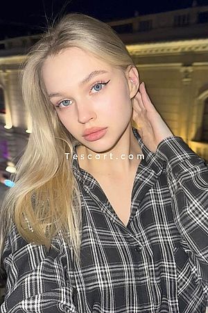 MONIQUE - Escort Girl Paris